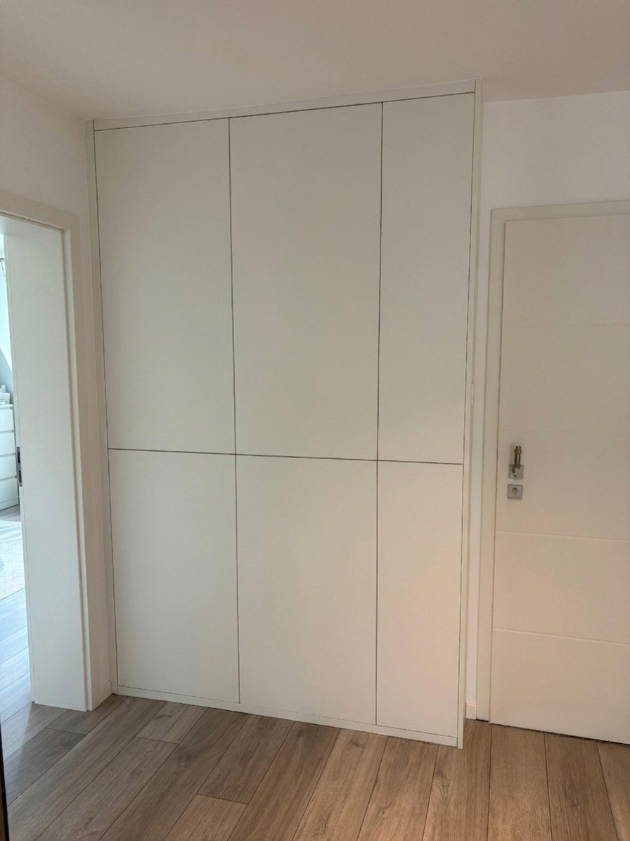 Einbauschrank nach Maß in Karben